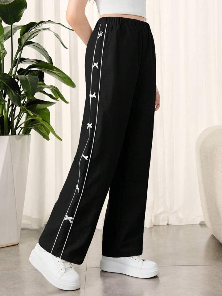 Women's Cross-Lace Accent Trouser